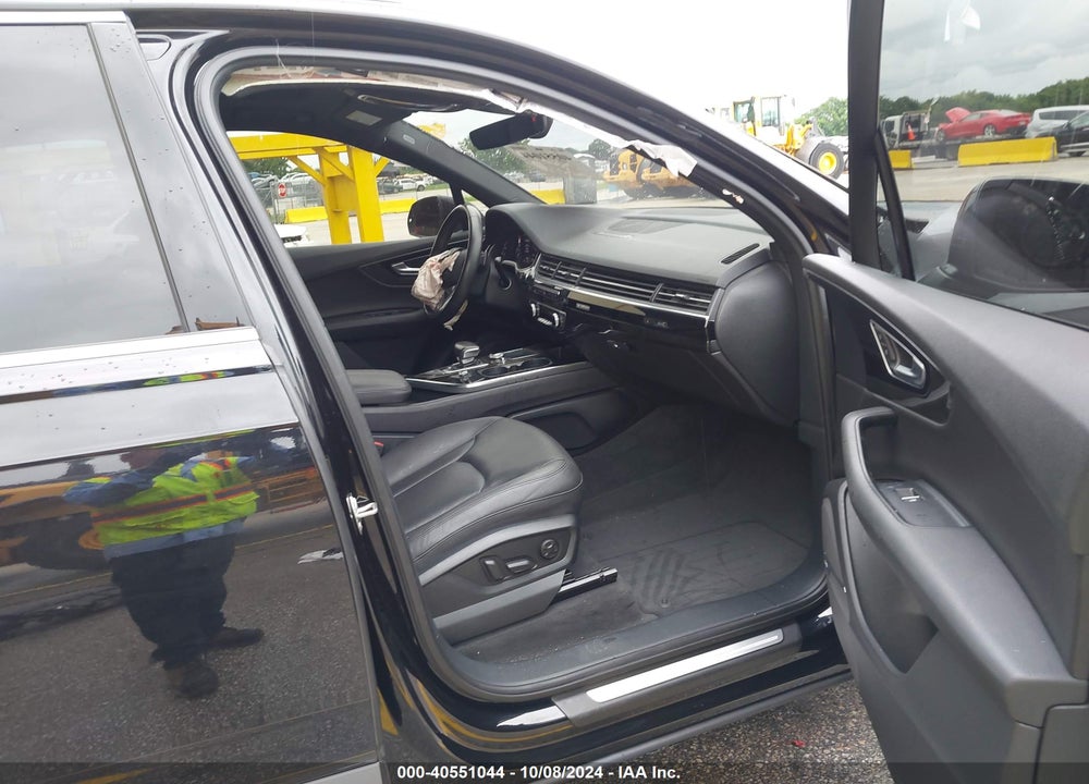 2017 AUDI Q7 3.0T PREMIUM VIN: WA1LAAF79HD025935