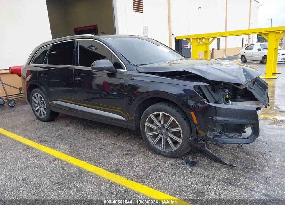 2017 AUDI Q7 3.0T PREMIUM VIN: WA1LAAF79HD025935