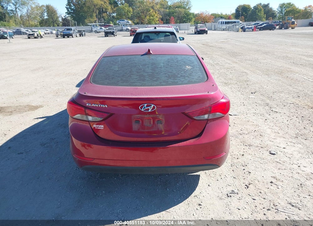 2015 HYUNDAI ELANTRA SE VIN: 5NPDH4AE6FH558085