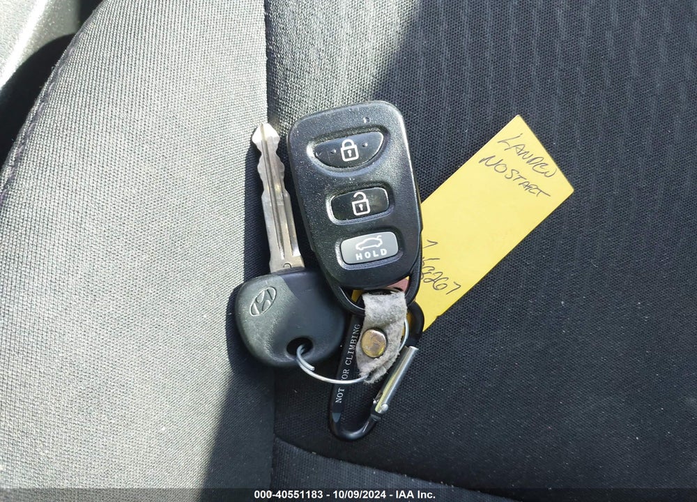2015 HYUNDAI ELANTRA SE VIN: 5NPDH4AE6FH558085