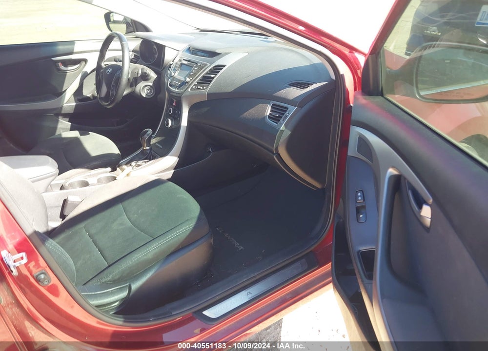 2015 HYUNDAI ELANTRA SE VIN: 5NPDH4AE6FH558085