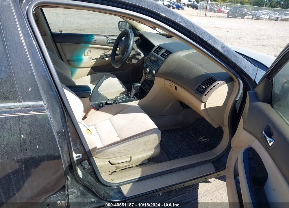 2007 HONDA ACCORD 2.4 SE VIN: JHMCM56337C011856