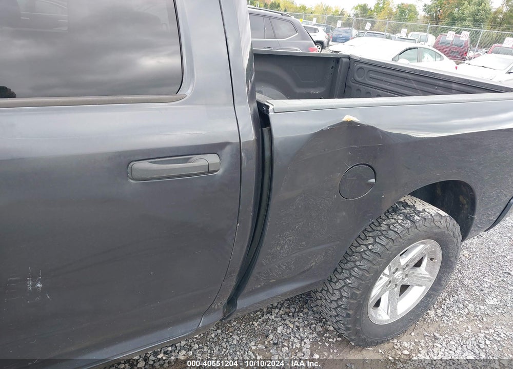 2017 RAM 1500 EXPRESS 4X4 6'4 BOX VIN: 1C6RR7FT2HS692485