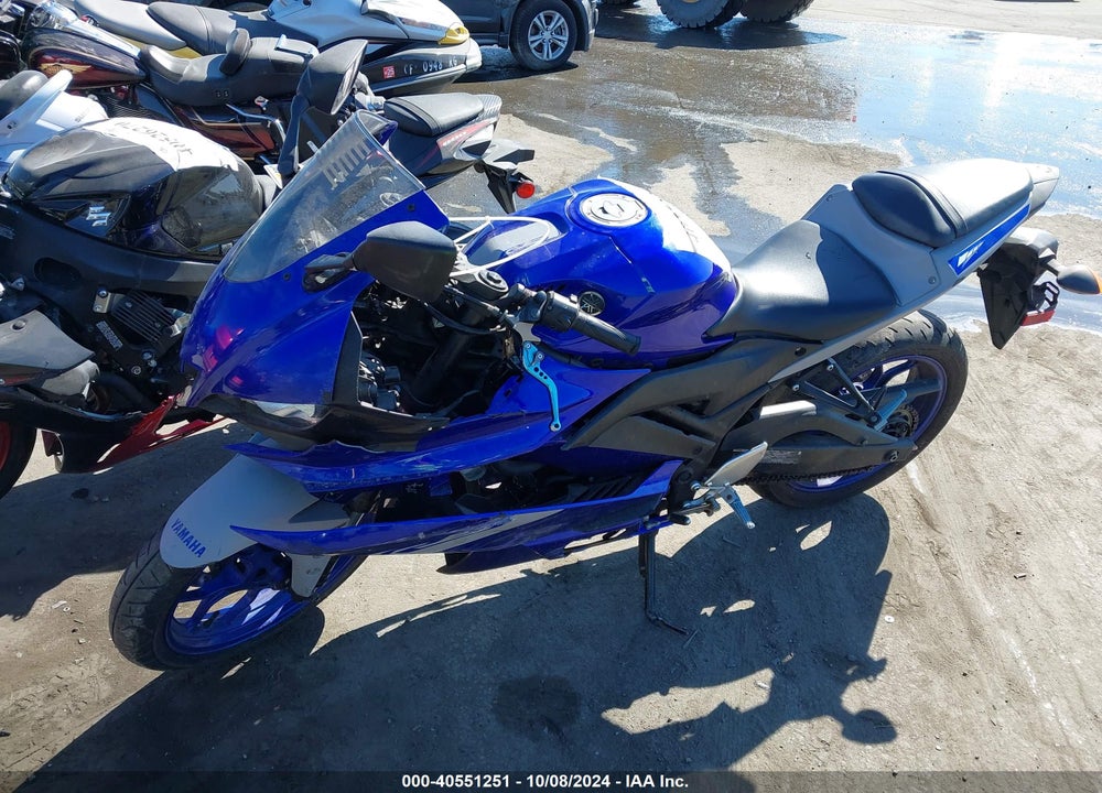 2020 YAMAHA YZFR3 A VIN: MH3RH18Y7LK003116