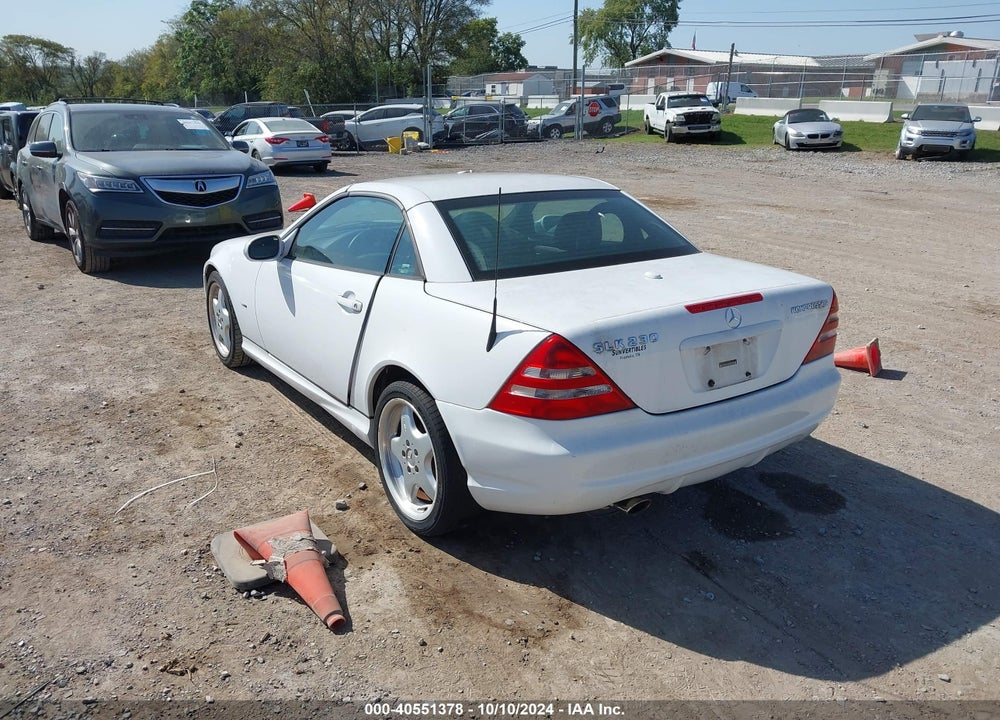 2001 MERCEDES-BENZ SLK 230 KOMPRESSOR VIN: WDBKK49F51F172426