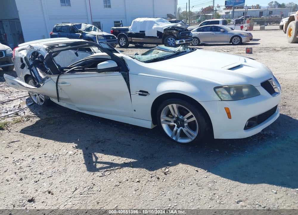 2008 PONTIAC G8 VIN: 6G2ER57768L134721