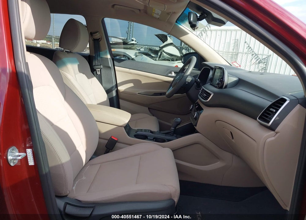 2019 HYUNDAI TUCSON VALUE VIN: KM8J33A4XKU049647