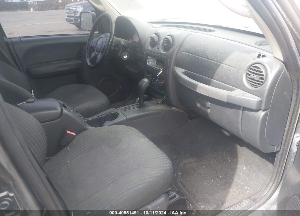 2004 JEEP LIBERTY SPORT VIN: 1J4GL48K24W129597