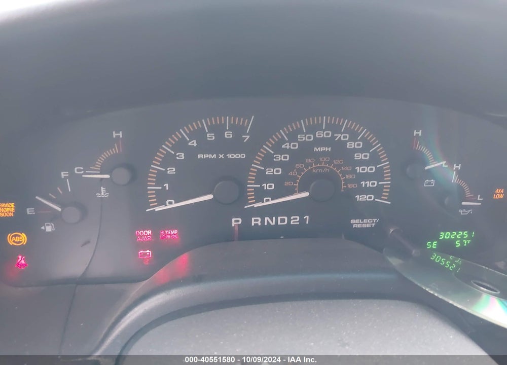 2003 FORD EXPEDITION XLT VIN: 1FMPU16L93LA72341