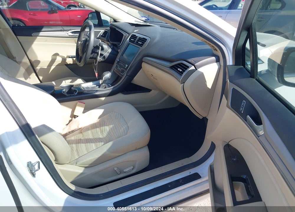 2016 FORD FUSION SE VIN: 3FA6P0HD3GR302539