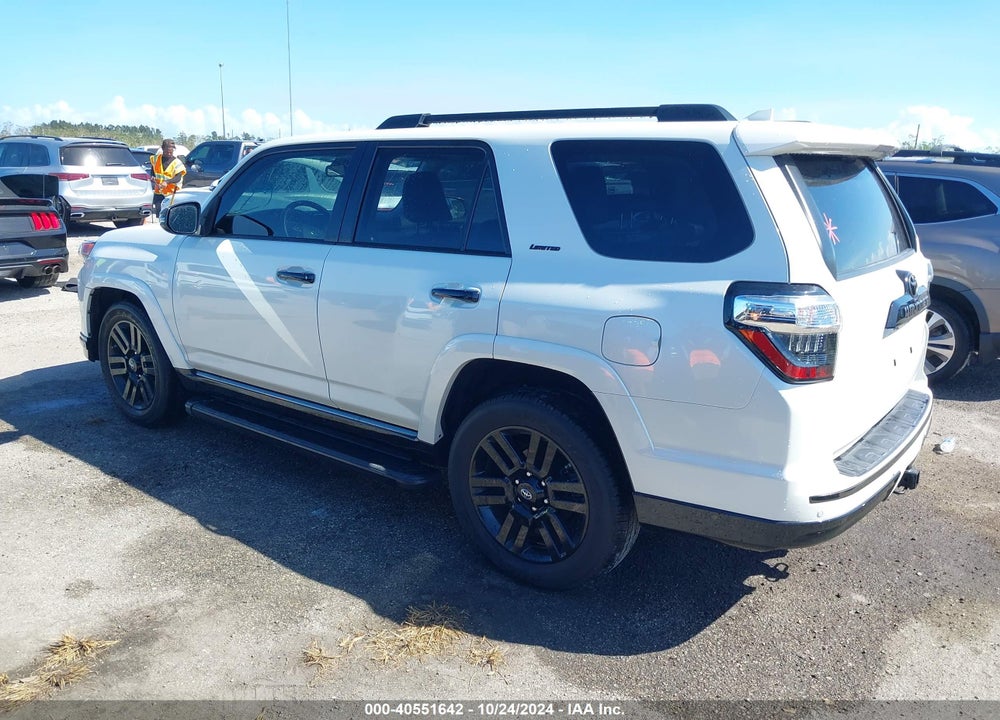 2021 TOYOTA 4RUNNER NIGHTSHADE SPECIAL EDITION VIN: JTECU5JR7M5229632