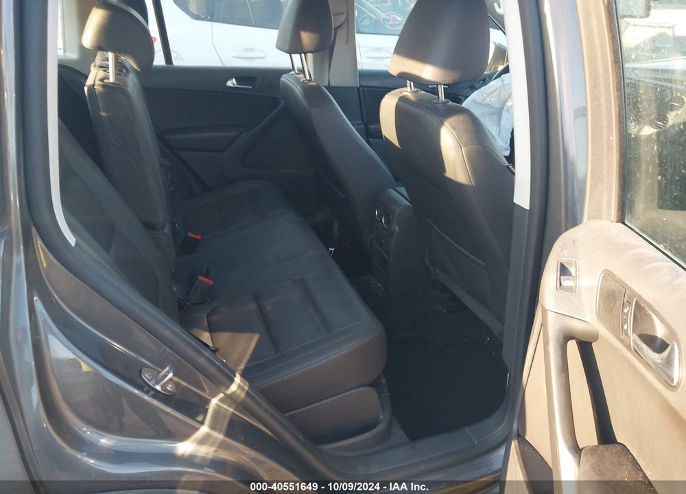 2016 VOLKSWAGEN TIGUAN S VIN: WVGAV7AX8GW502459