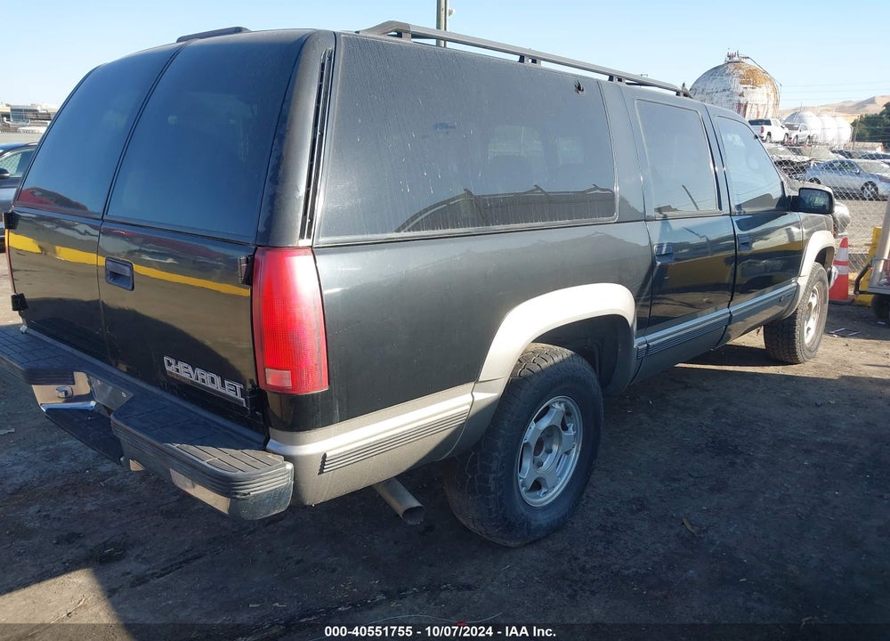 1999 CHEVROLET SUBURBAN 1500 LT VIN: 1GNFK16R4XJ434708