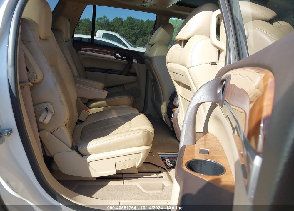 2010 BUICK ENCLAVE 2XL VIN: 5GALVCED0AJ180587