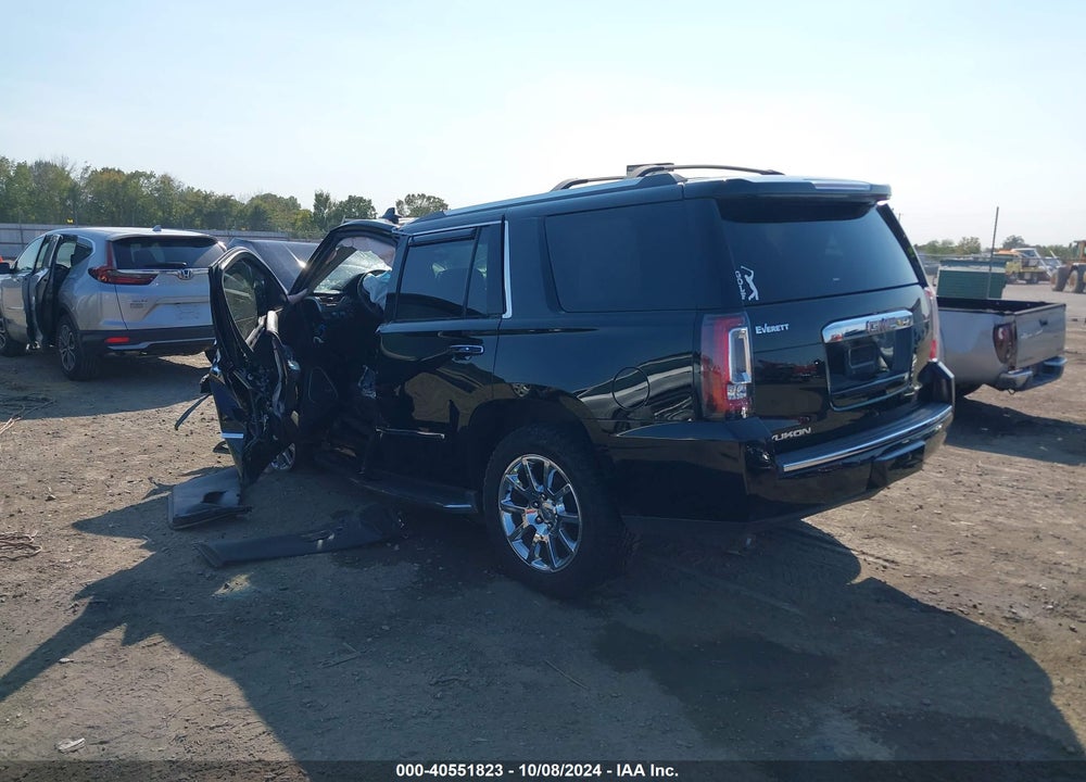 2017 GMC YUKON DENALI VIN: 1GKS2CKJ8HR377651