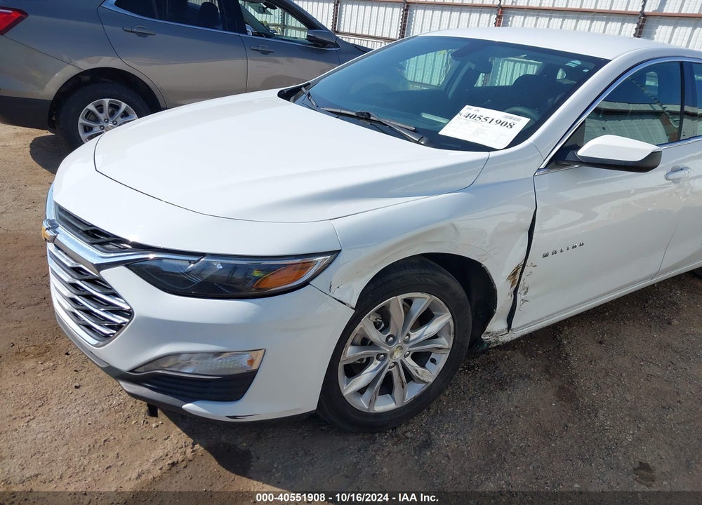 2021 CHEVROLET MALIBU FWD LT VIN: 1G1ZD5ST1MF069923