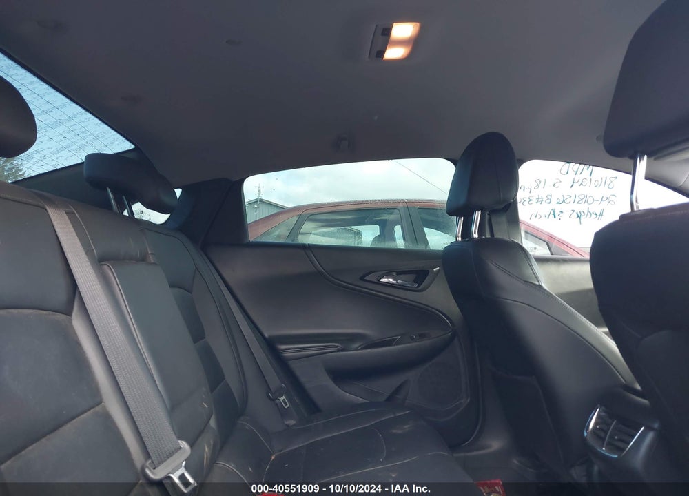 2018 CHEVROLET MALIBU LT VIN: 1G1ZD5ST7JF182092