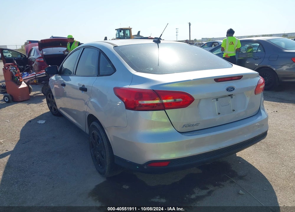 2018 FORD FOCUS S VIN: 1FADP3E25JL216344