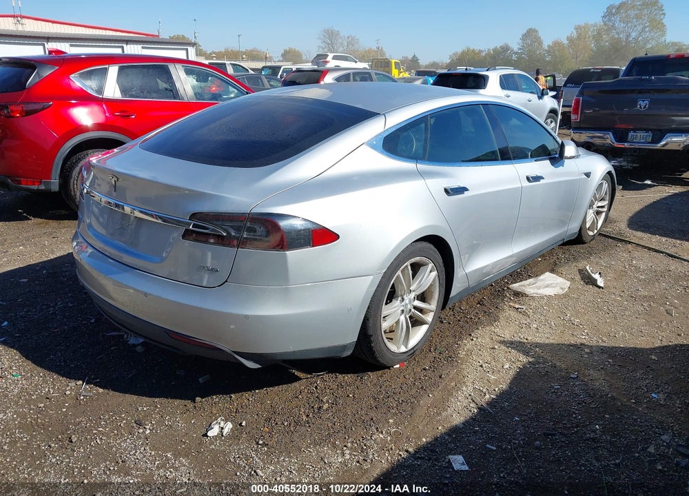 2015 TESLA MODEL S 70D/85D/P85D VIN: 5YJSA1E25FF111739
