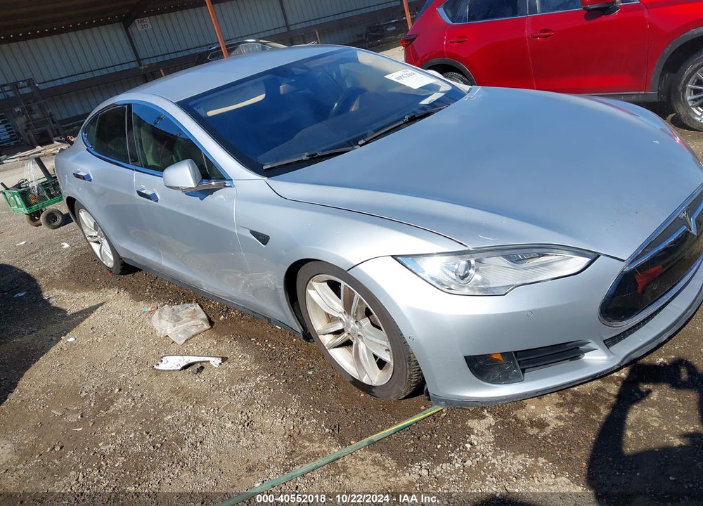 2015 TESLA MODEL S 70D/85D/P85D VIN: 5YJSA1E25FF111739