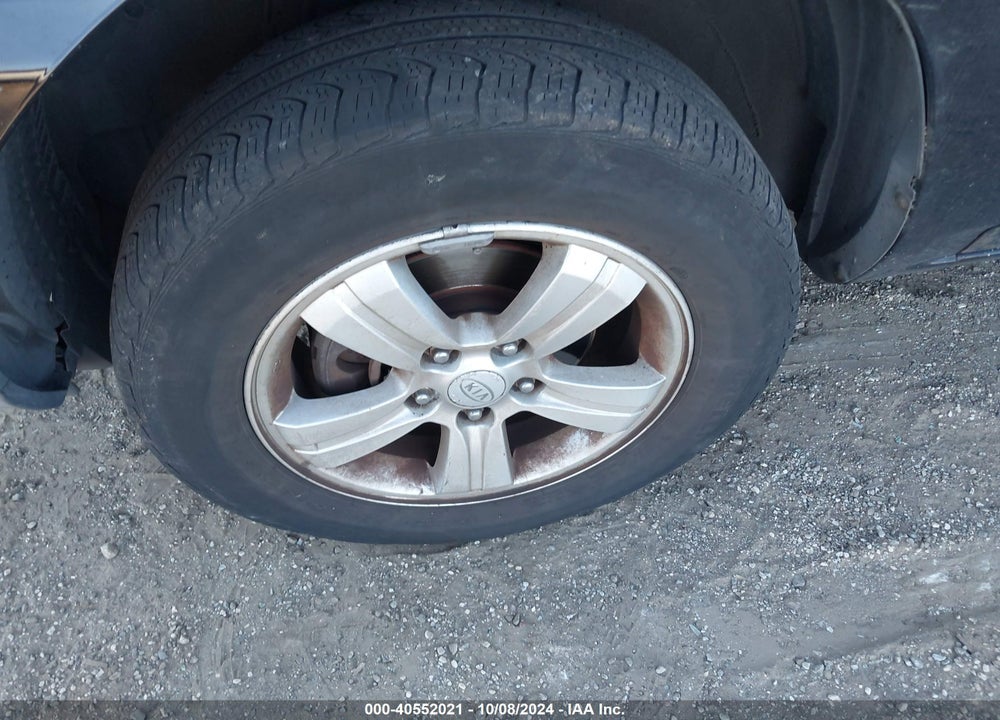2009 KIA SPORTAGE VIN: KNDJF724797627178