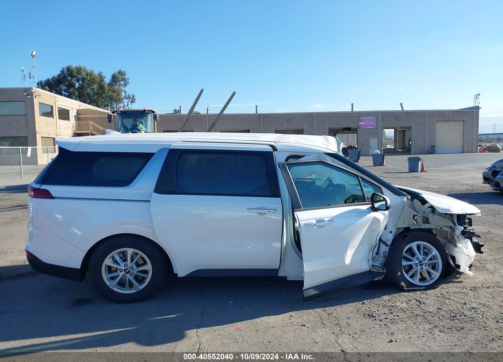 2024 KIA CARNIVAL MPV LX SEAT PACKAGE VIN: KNDNB4H30R6385608