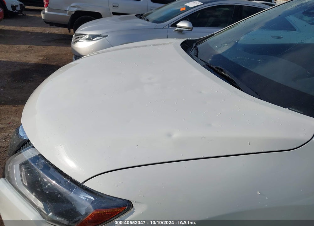 2020 NISSAN ROGUE S FWD VIN: JN8AT2MTXLW040135