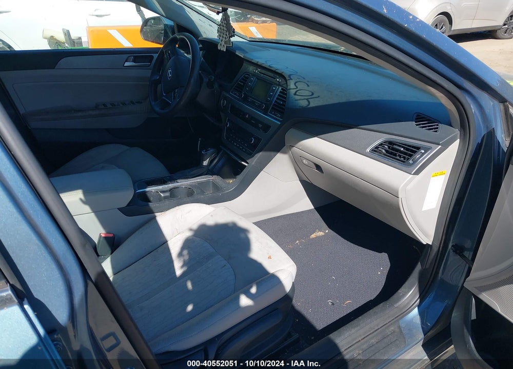 2016 HYUNDAI SONATA HYBRID SE VIN: KMHE24L13GA041816