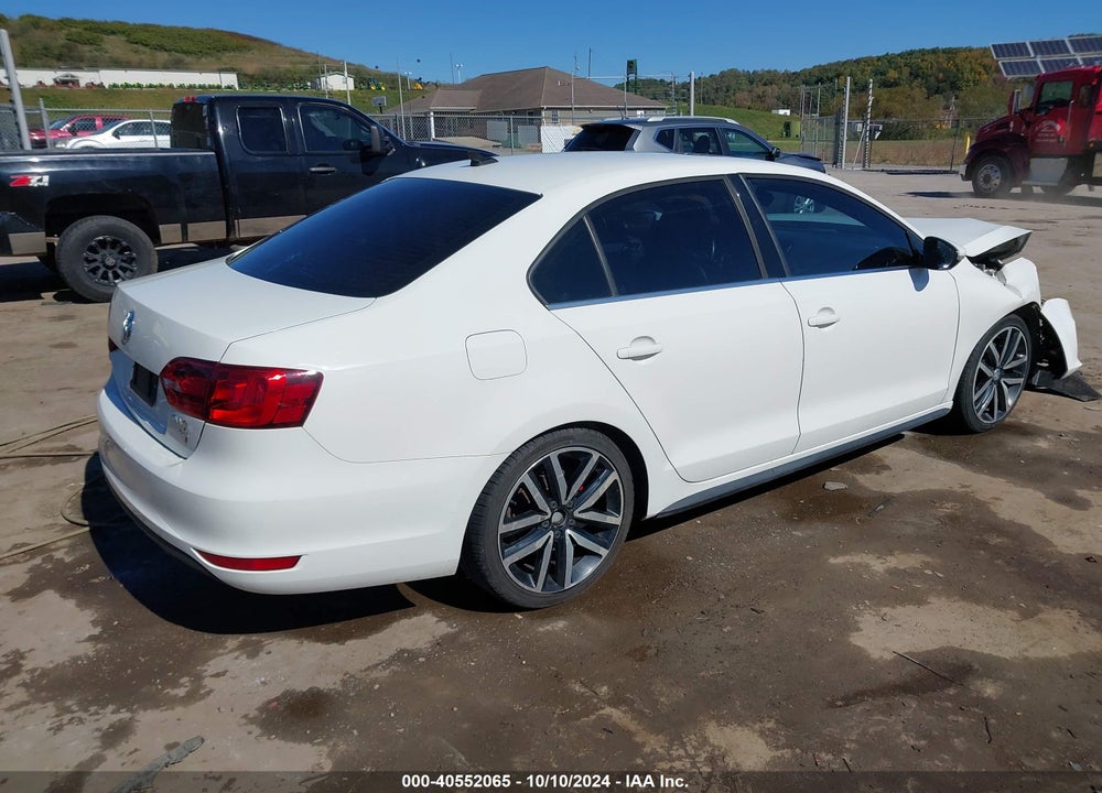 2013 VOLKSWAGEN JETTA VIN: 3VW467AJ7DM263621