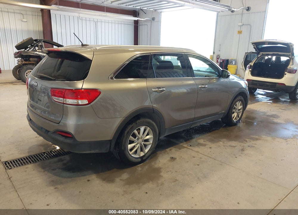 2017 KIA SORENTO 3.3L LX VIN: 5XYPGDA57HG195449