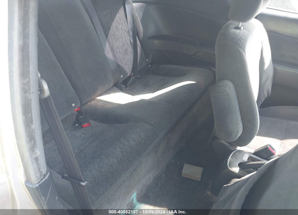 2002 HONDA CIVIC LX VIN: 1HGEM225X2L063852