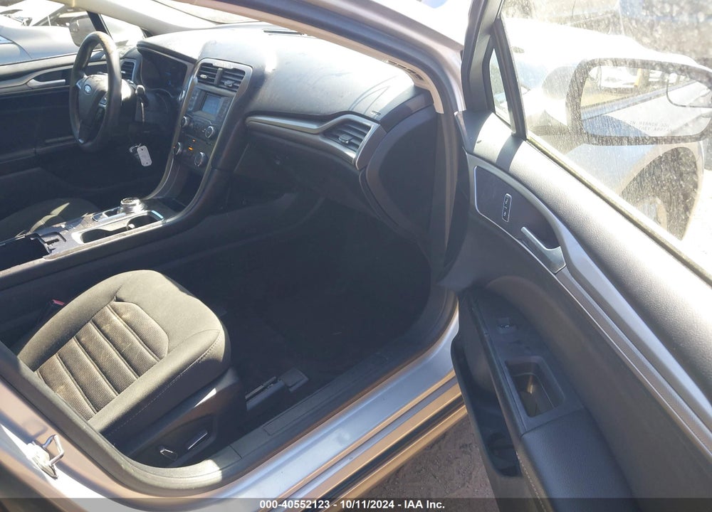 2018 FORD FUSION SE VIN: 3FA6P0H73JR111639