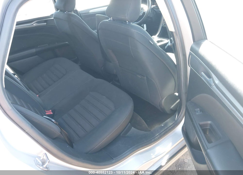 2018 FORD FUSION SE VIN: 3FA6P0H73JR111639