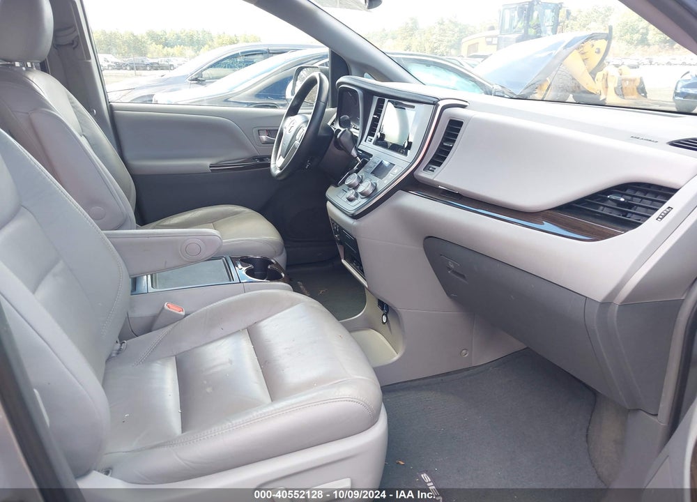 2016 TOYOTA SIENNA XLE PREMIUM 7 PASSENGER VIN: 5TDDK3DCXGS145958