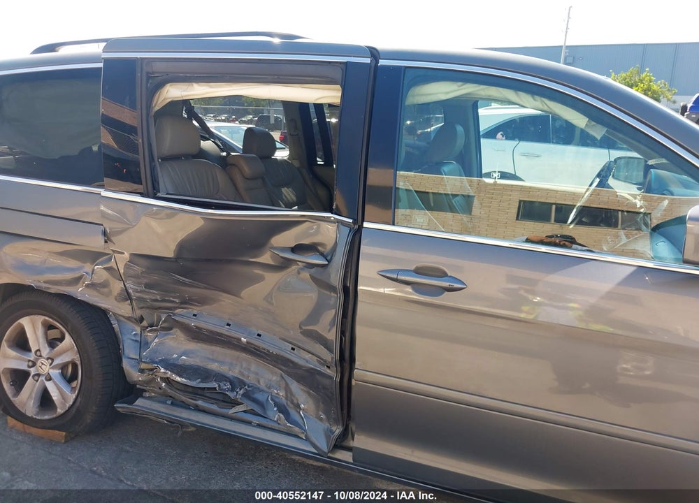 2008 HONDA ODYSSEY TOURING VIN: 5FNRL38958B074188
