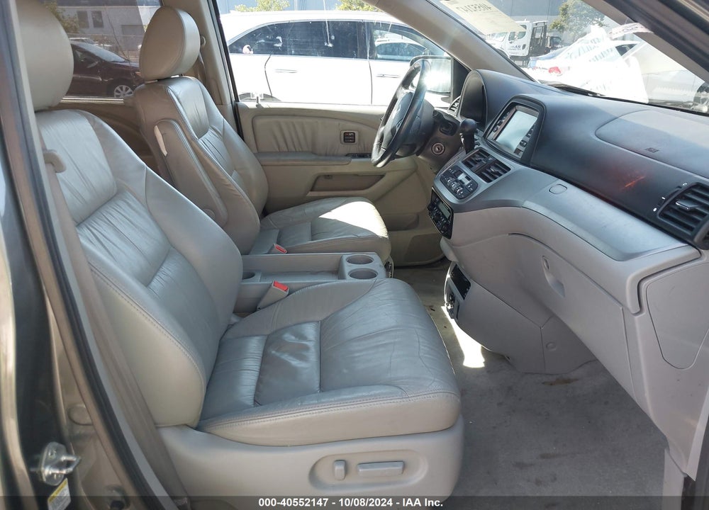 2008 HONDA ODYSSEY TOURING VIN: 5FNRL38958B074188