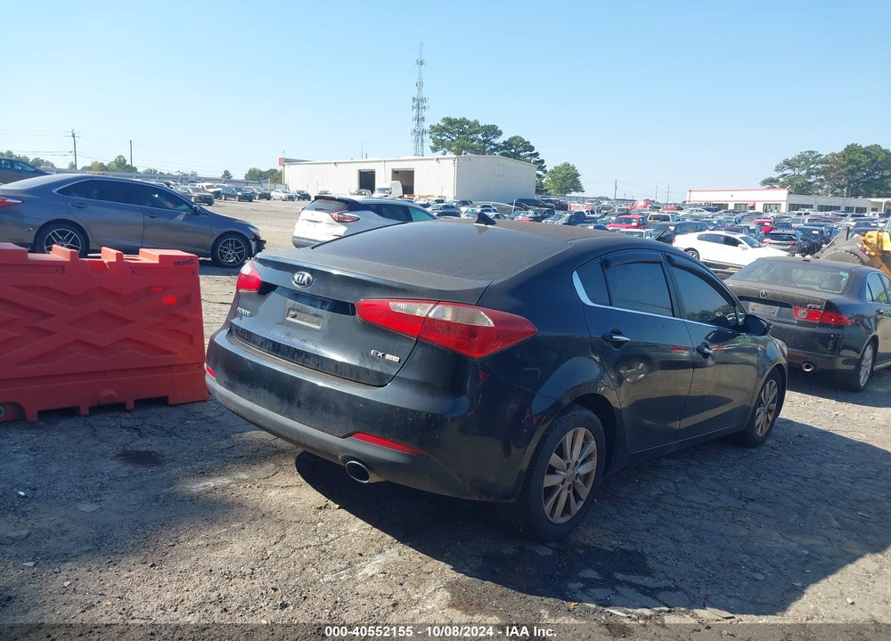 2015 KIA FORTE EX VIN: KNAFX4A82F5331818