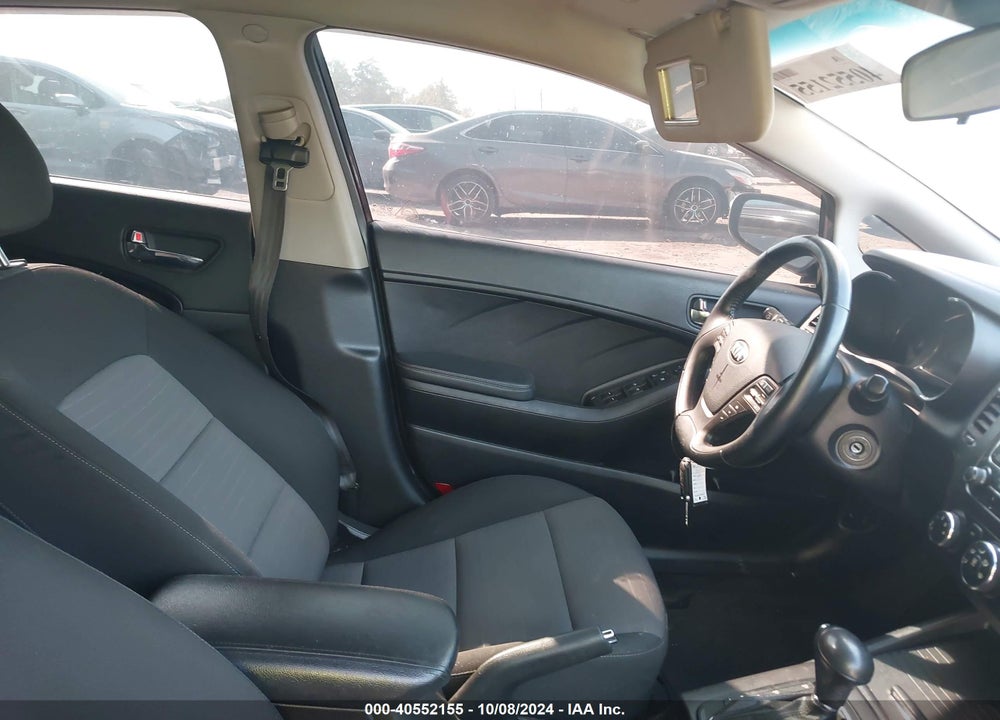 2015 KIA FORTE EX VIN: KNAFX4A82F5331818