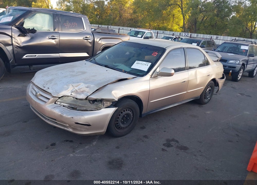 2001 HONDA ACCORD 2.3 LX VIN: JHMCG564X1C026376