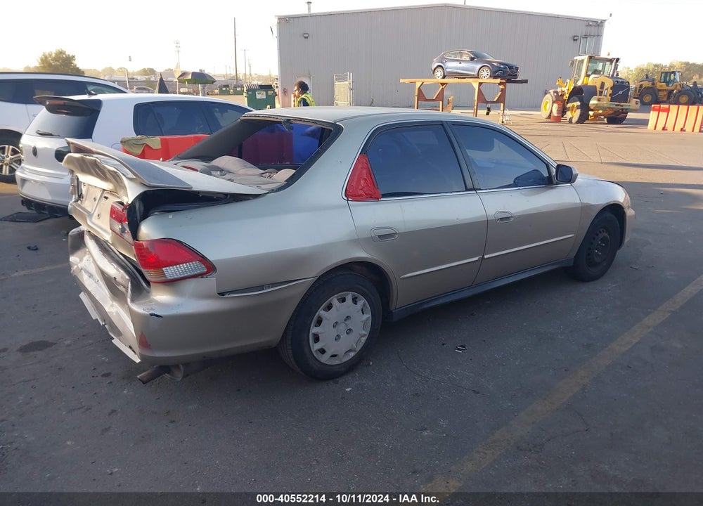 2001 HONDA ACCORD 2.3 LX VIN: JHMCG564X1C026376
