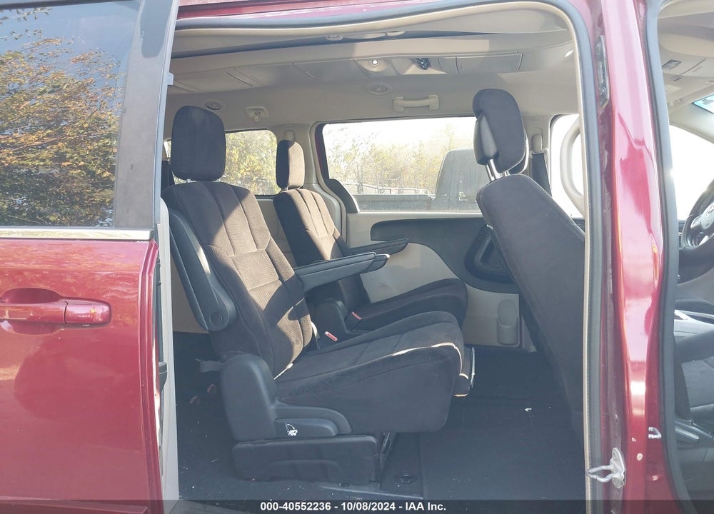 2011 DODGE GRAND CARAVAN CREW VIN: 2D4RN5DG8BR646699