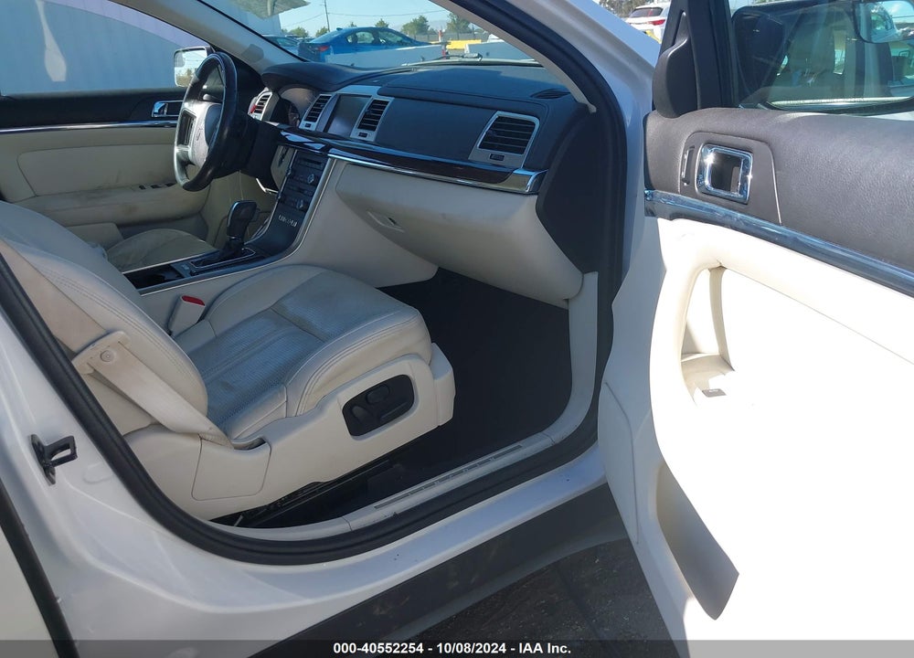 2010 LINCOLN MKS VIN: 1LNHL9DR5AG612402