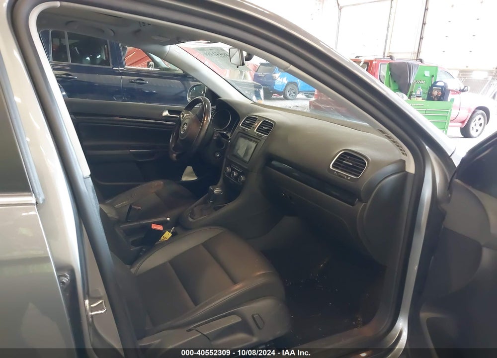 2010 VOLKSWAGEN JETTA SE VIN: 3VWTZ7AJ6AM664379