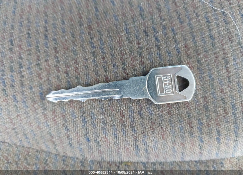 1999 GMC SIERRA 1500 SLE VIN: 1GTEK14T8XZ500486