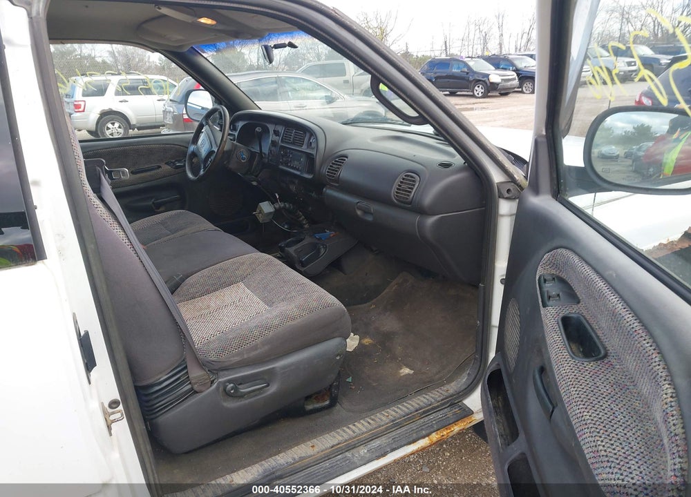 2001 DODGE RAM 2500 ST VIN: 1B7KF23Z01J561680