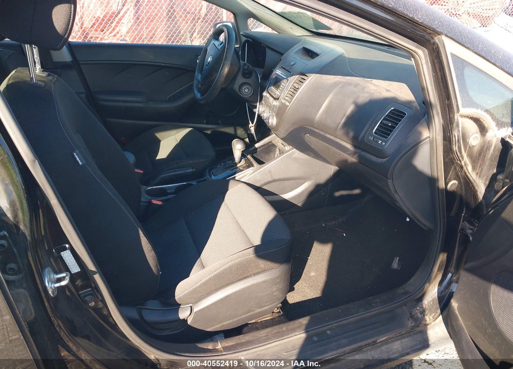 2017 KIA FORTE LX VIN: KNAFK5A80H5698773