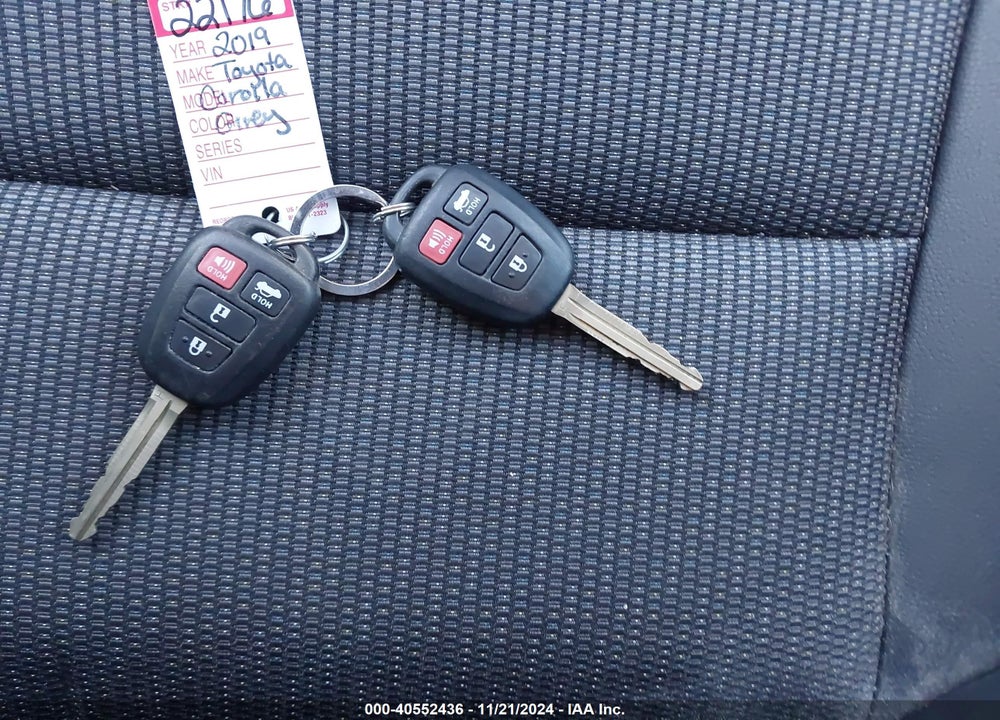 2019 TOYOTA COROLLA SE VIN: 2T1BURHE9KC166236