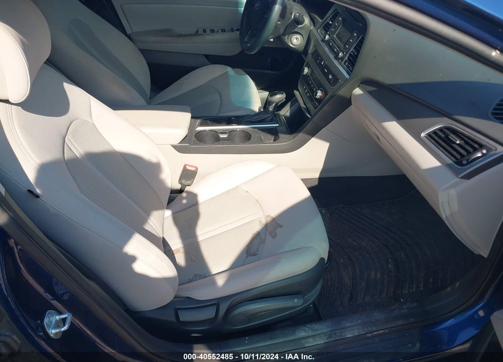 2015 HYUNDAI SONATA SE VIN: 5NPE24AF9FH224485