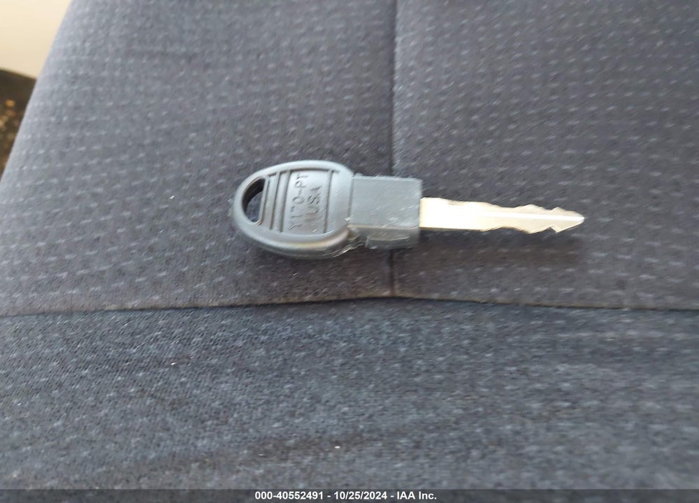 2011 CHRYSLER TOWN & COUNTRY TOURING VIN: 2A4RR5DG2BR604606