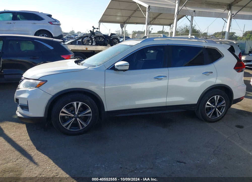 2019 NISSAN ROGUE SV VIN: JN8AT2MT8KW256659